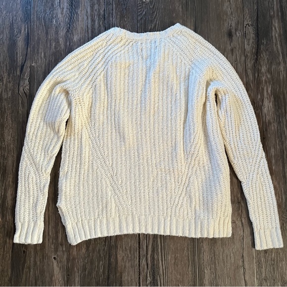 AMERICAN EAGLE Amaaazingly Soft Cream Sweater - Picture 2 of 5